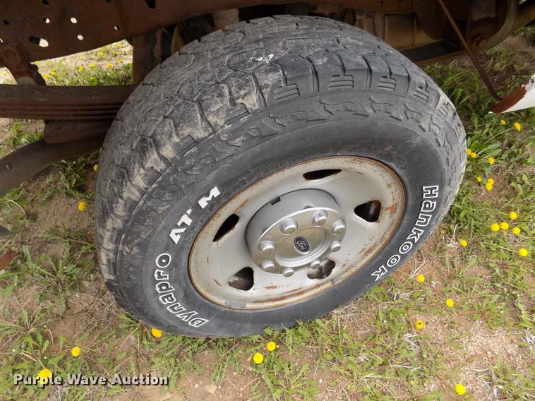 image for item FG9395 2006 Ford F250 Super Duty XL SuperCab pickup truck