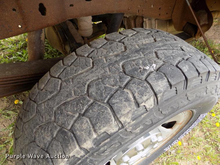 image for item FG9395 2006 Ford F250 Super Duty XL SuperCab pickup truck