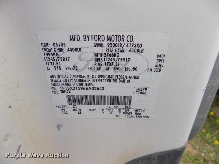 image for item FG9395 2006 Ford F250 Super Duty XL SuperCab pickup truck