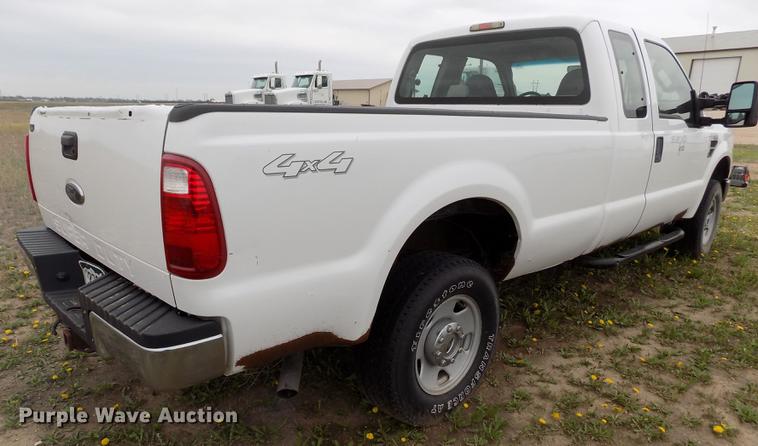 image for item FG9396 2008 Ford F250 Super Duty XL SuperCab pickup truck