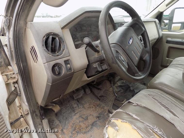 image for item FG9396 2008 Ford F250 Super Duty XL SuperCab pickup truck