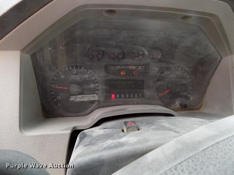 image for item FG9396 2008 Ford F250 Super Duty XL SuperCab pickup truck