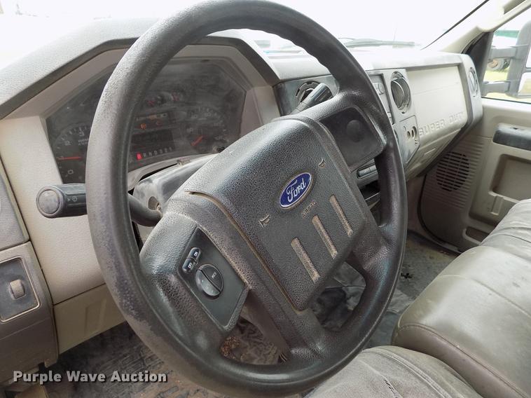 image for item FG9396 2008 Ford F250 Super Duty XL SuperCab pickup truck