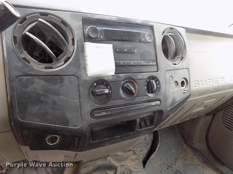 image for item FG9396 2008 Ford F250 Super Duty XL SuperCab pickup truck