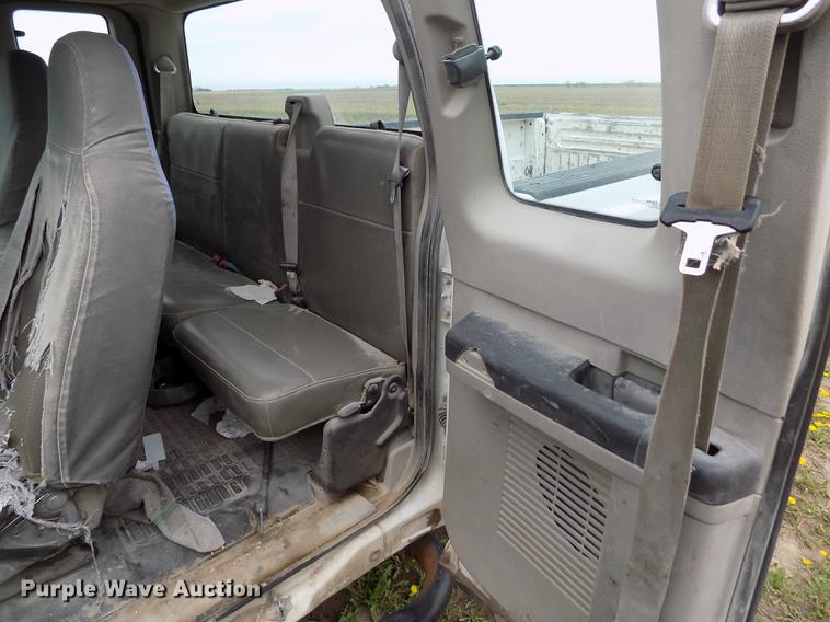 image for item FG9396 2008 Ford F250 Super Duty XL SuperCab pickup truck