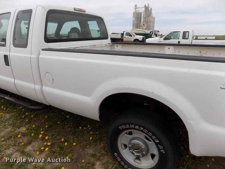 image for item FG9396 2008 Ford F250 Super Duty XL SuperCab pickup truck