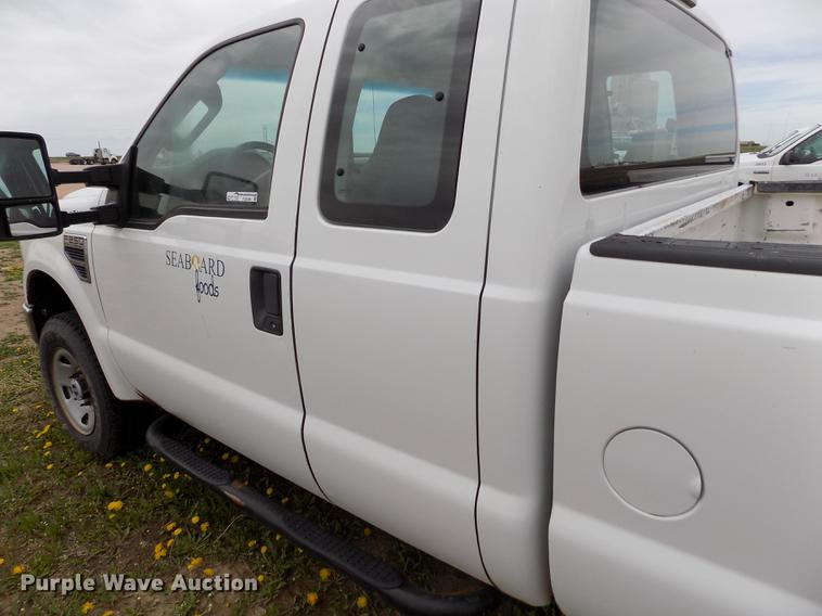 image for item FG9396 2008 Ford F250 Super Duty XL SuperCab pickup truck