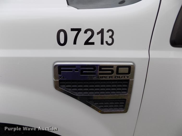 image for item FG9396 2008 Ford F250 Super Duty XL SuperCab pickup truck