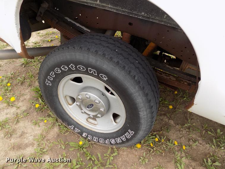 image for item FG9396 2008 Ford F250 Super Duty XL SuperCab pickup truck