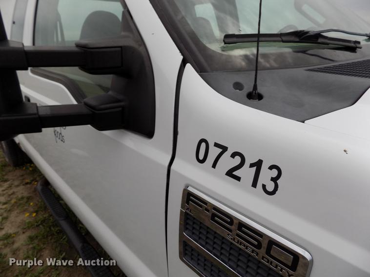 image for item FG9396 2008 Ford F250 Super Duty XL SuperCab pickup truck