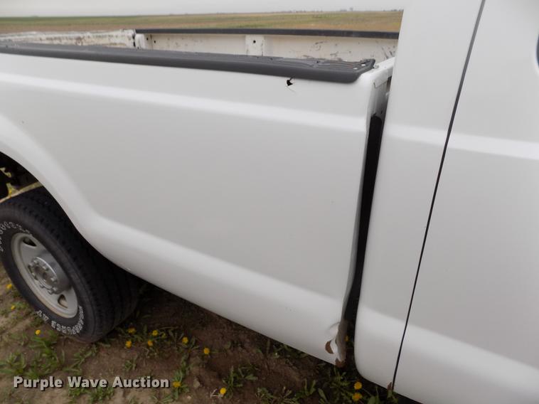 image for item FG9396 2008 Ford F250 Super Duty XL SuperCab pickup truck