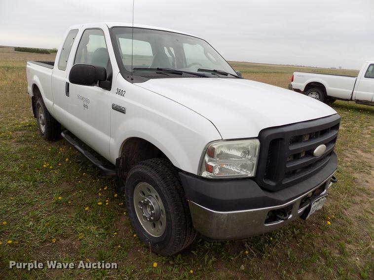 image for item FG9397 2007 Ford F250 Super Duty XL SuperCab pickup truck