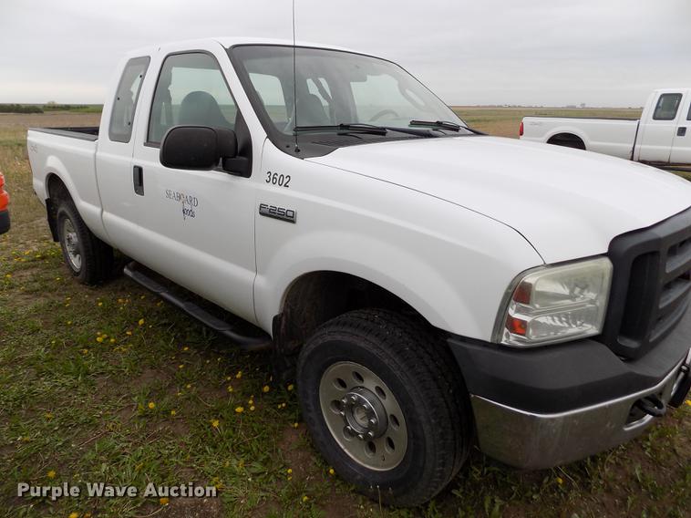 image for item FG9397 2007 Ford F250 Super Duty XL SuperCab pickup truck