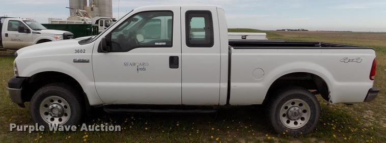 image for item FG9397 2007 Ford F250 Super Duty XL SuperCab pickup truck