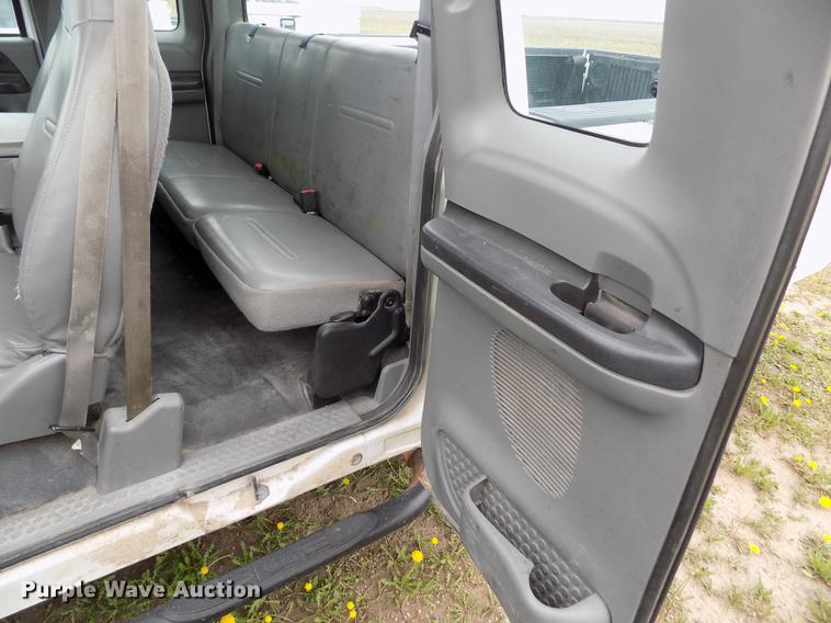 image for item FG9397 2007 Ford F250 Super Duty XL SuperCab pickup truck