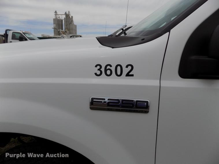 image for item FG9397 2007 Ford F250 Super Duty XL SuperCab pickup truck