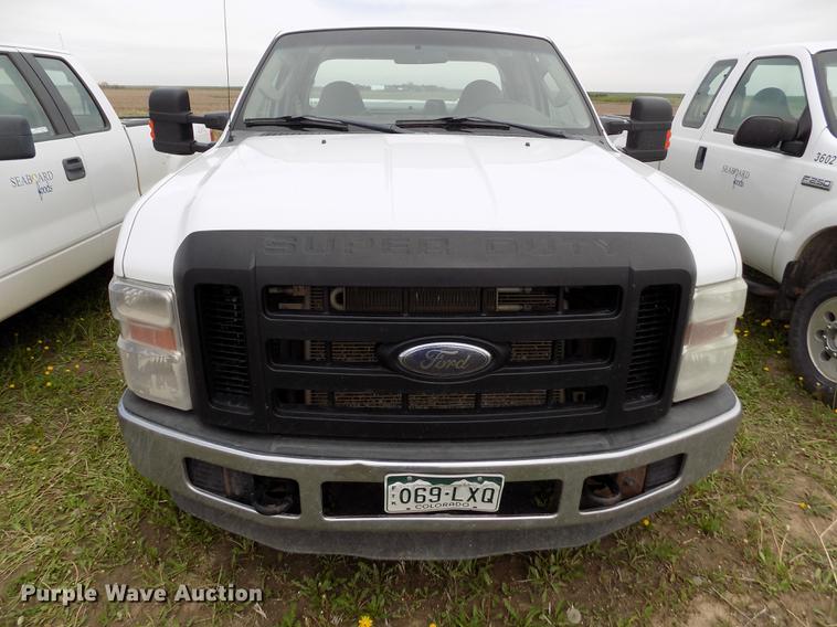 image for item FG9398 2008 Ford F250 Super Duty XL SuperCab pickup truck