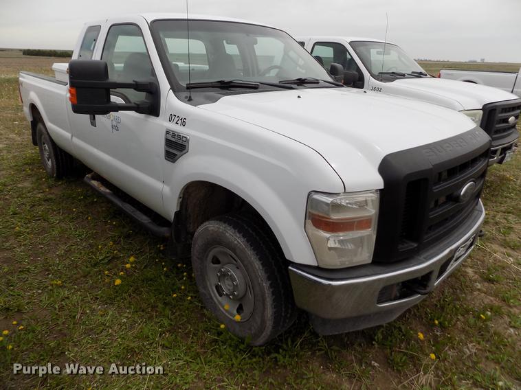 image for item FG9398 2008 Ford F250 Super Duty XL SuperCab pickup truck