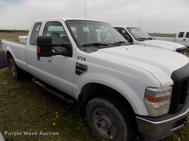 image for item FG9398 2008 Ford F250 Super Duty XL SuperCab pickup truck