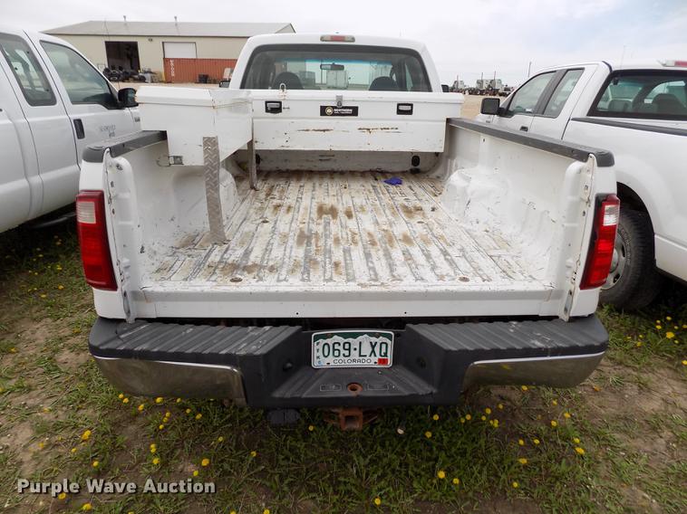 image for item FG9398 2008 Ford F250 Super Duty XL SuperCab pickup truck