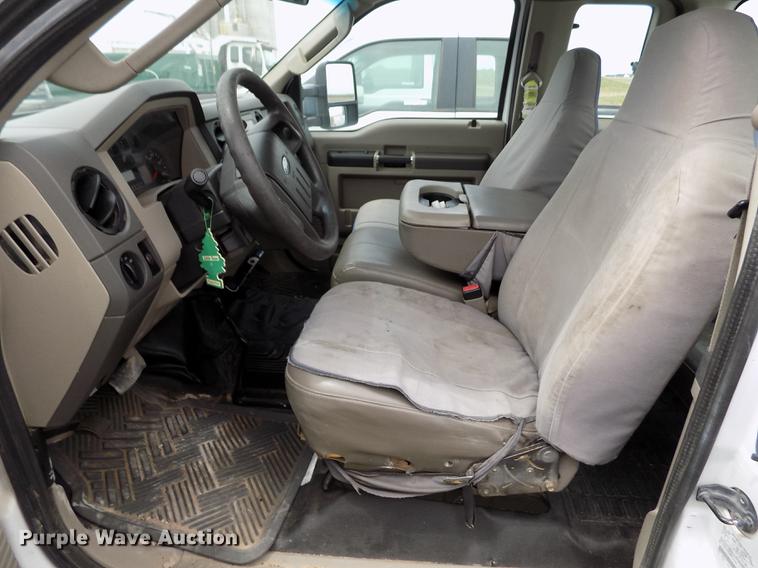 image for item FG9398 2008 Ford F250 Super Duty XL SuperCab pickup truck