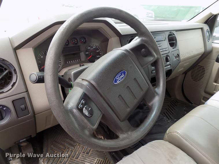 image for item FG9398 2008 Ford F250 Super Duty XL SuperCab pickup truck