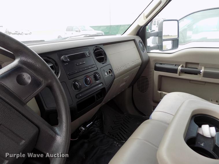 image for item FG9398 2008 Ford F250 Super Duty XL SuperCab pickup truck