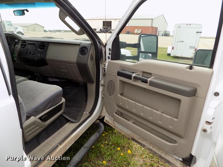 image for item FG9398 2008 Ford F250 Super Duty XL SuperCab pickup truck