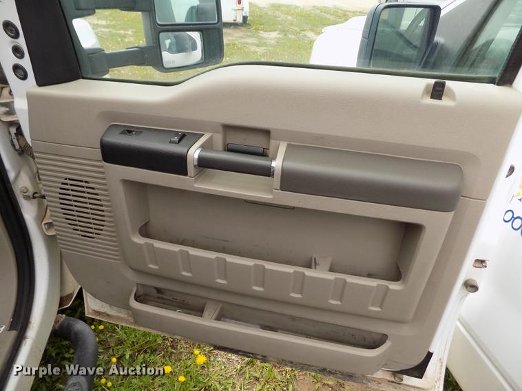 image for item FG9398 2008 Ford F250 Super Duty XL SuperCab pickup truck