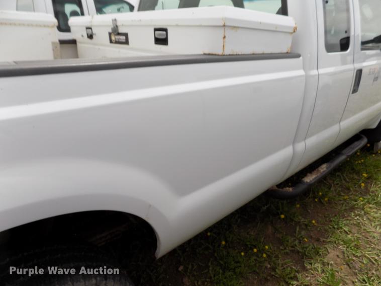 image for item FG9398 2008 Ford F250 Super Duty XL SuperCab pickup truck