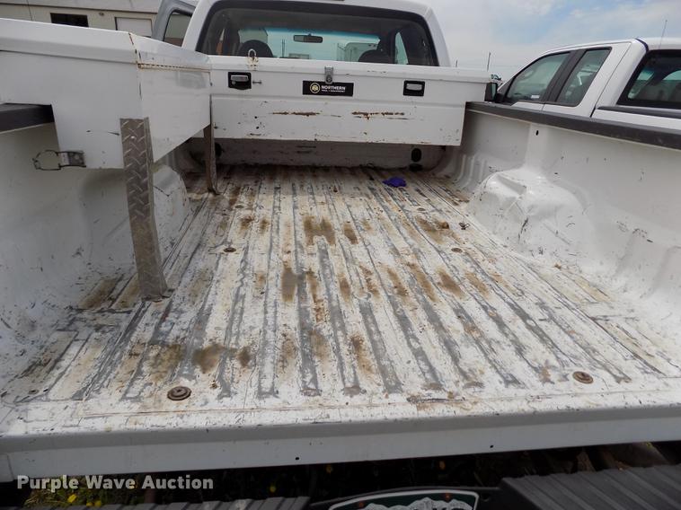 image for item FG9398 2008 Ford F250 Super Duty XL SuperCab pickup truck