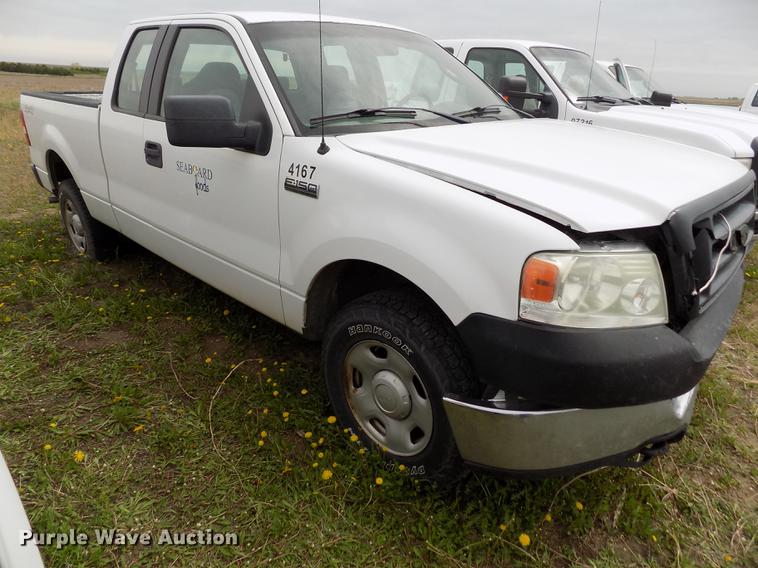 image for item FG9399 2005 Ford F150 XL SuperCab pickup truck