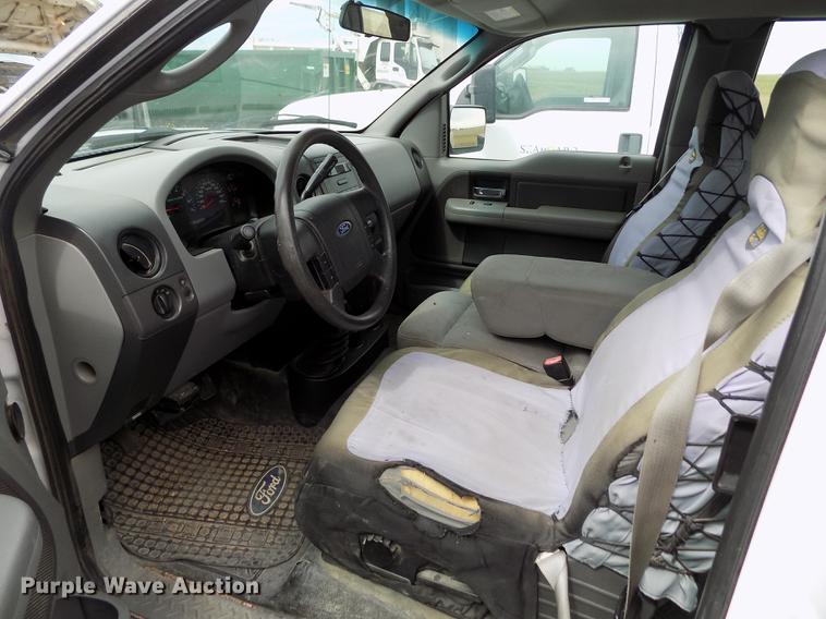 image for item FG9399 2005 Ford F150 XL SuperCab pickup truck