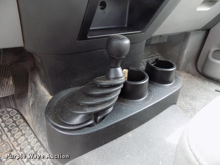 image for item FG9399 2005 Ford F150 XL SuperCab pickup truck