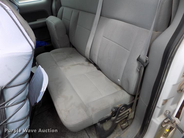 image for item FG9399 2005 Ford F150 XL SuperCab pickup truck