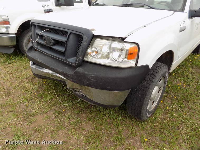 image for item FG9399 2005 Ford F150 XL SuperCab pickup truck