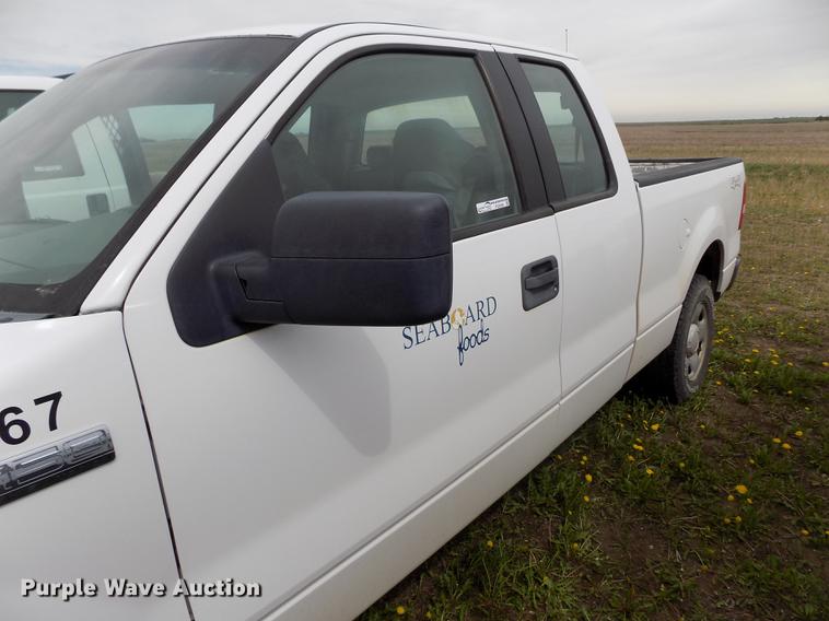 image for item FG9399 2005 Ford F150 XL SuperCab pickup truck