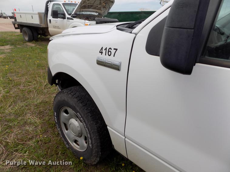 image for item FG9399 2005 Ford F150 XL SuperCab pickup truck