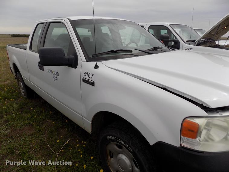 image for item FG9399 2005 Ford F150 XL SuperCab pickup truck