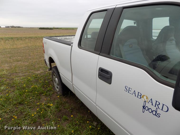 image for item FG9399 2005 Ford F150 XL SuperCab pickup truck