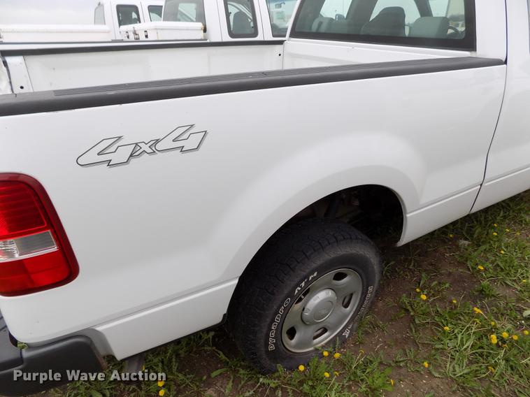 image for item FG9399 2005 Ford F150 XL SuperCab pickup truck