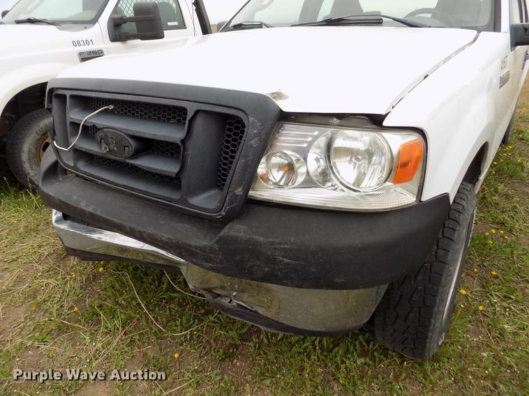 image for item FG9399 2005 Ford F150 XL SuperCab pickup truck