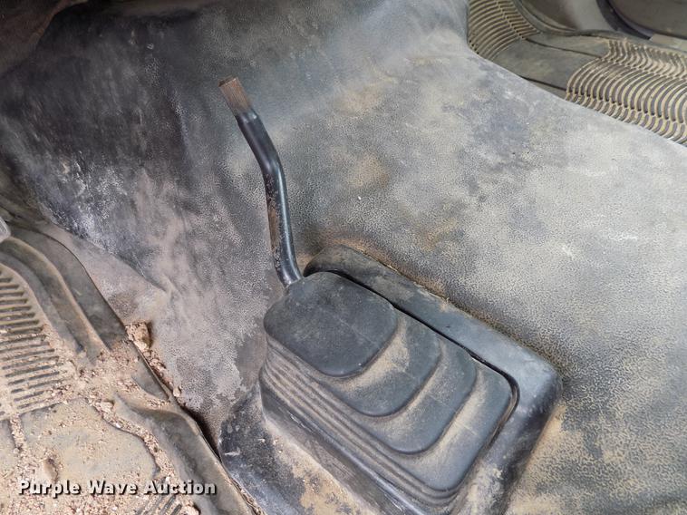 image for item FG9400 2008 Ford F350 Super Duty XL flatbed pickup truck