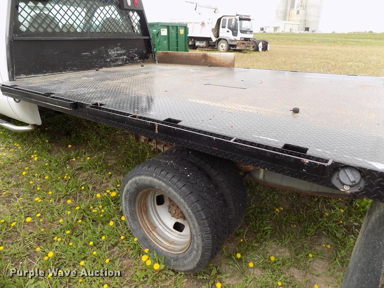 image for item FG9400 2008 Ford F350 Super Duty XL flatbed pickup truck