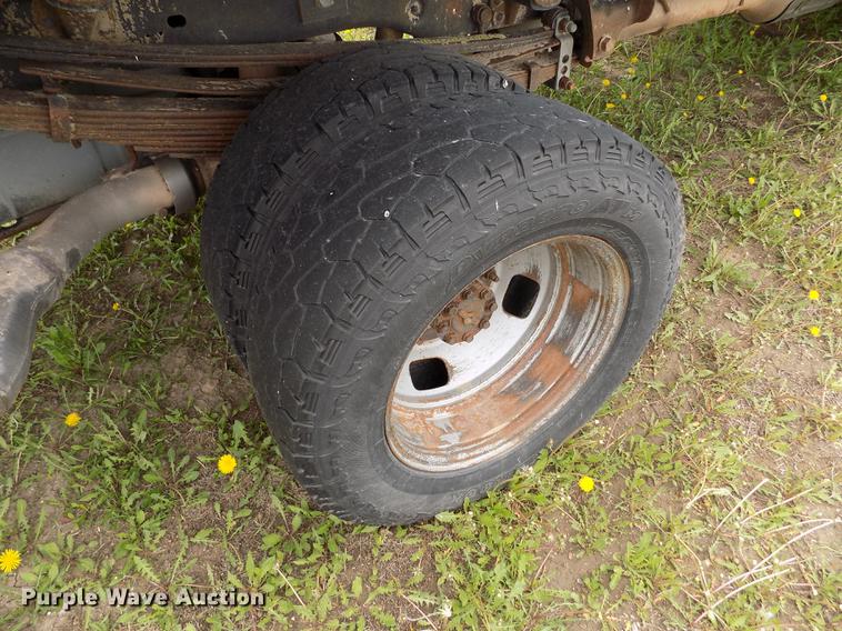 image for item FG9400 2008 Ford F350 Super Duty XL flatbed pickup truck