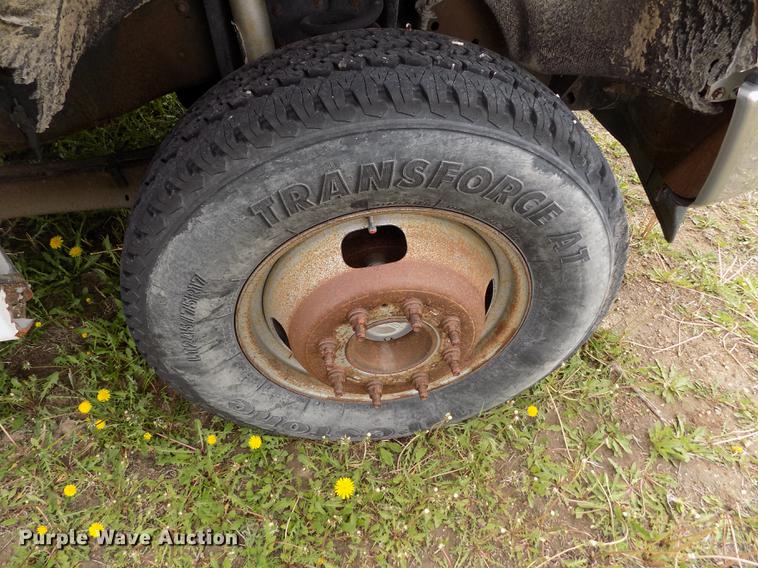 image for item FG9400 2008 Ford F350 Super Duty XL flatbed pickup truck