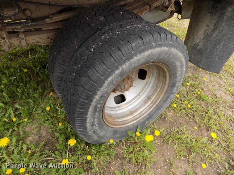 image for item FG9400 2008 Ford F350 Super Duty XL flatbed pickup truck