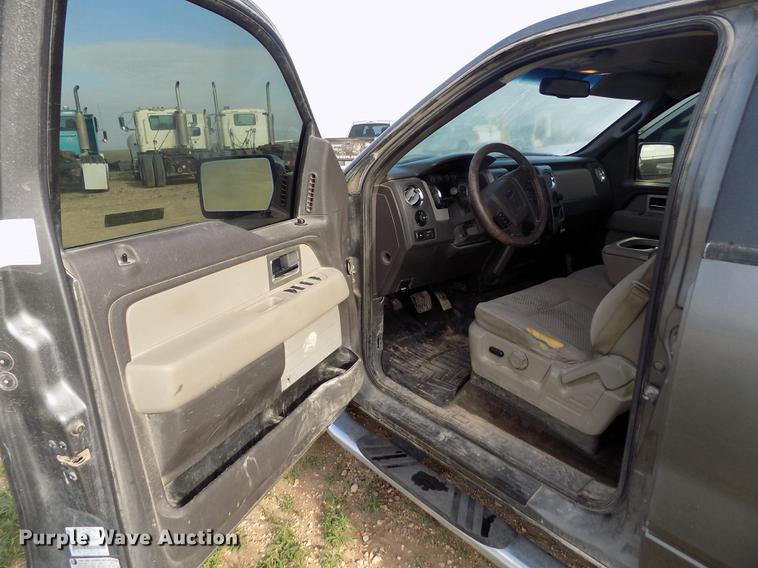 image for item FG9413 2010 Ford F150 XLT SuperCrew pickup truck