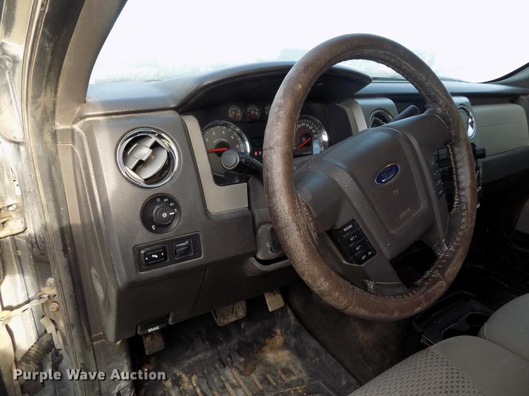 image for item FG9413 2010 Ford F150 XLT SuperCrew pickup truck