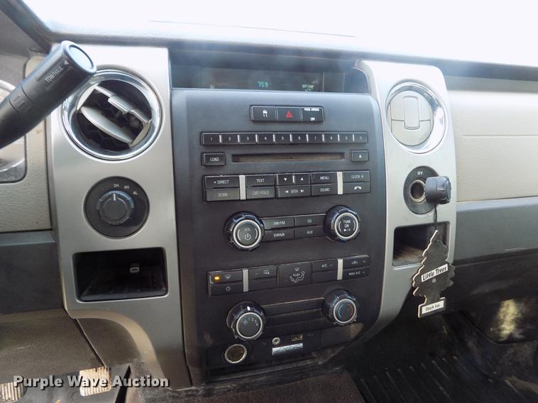 image for item FG9413 2010 Ford F150 XLT SuperCrew pickup truck